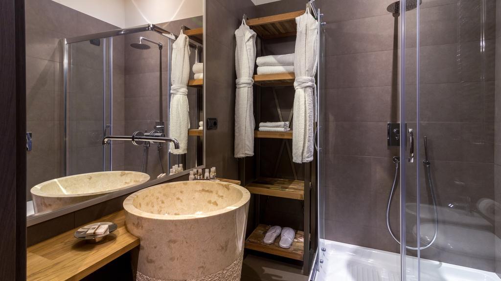 Qt Suites Roma Esterno foto