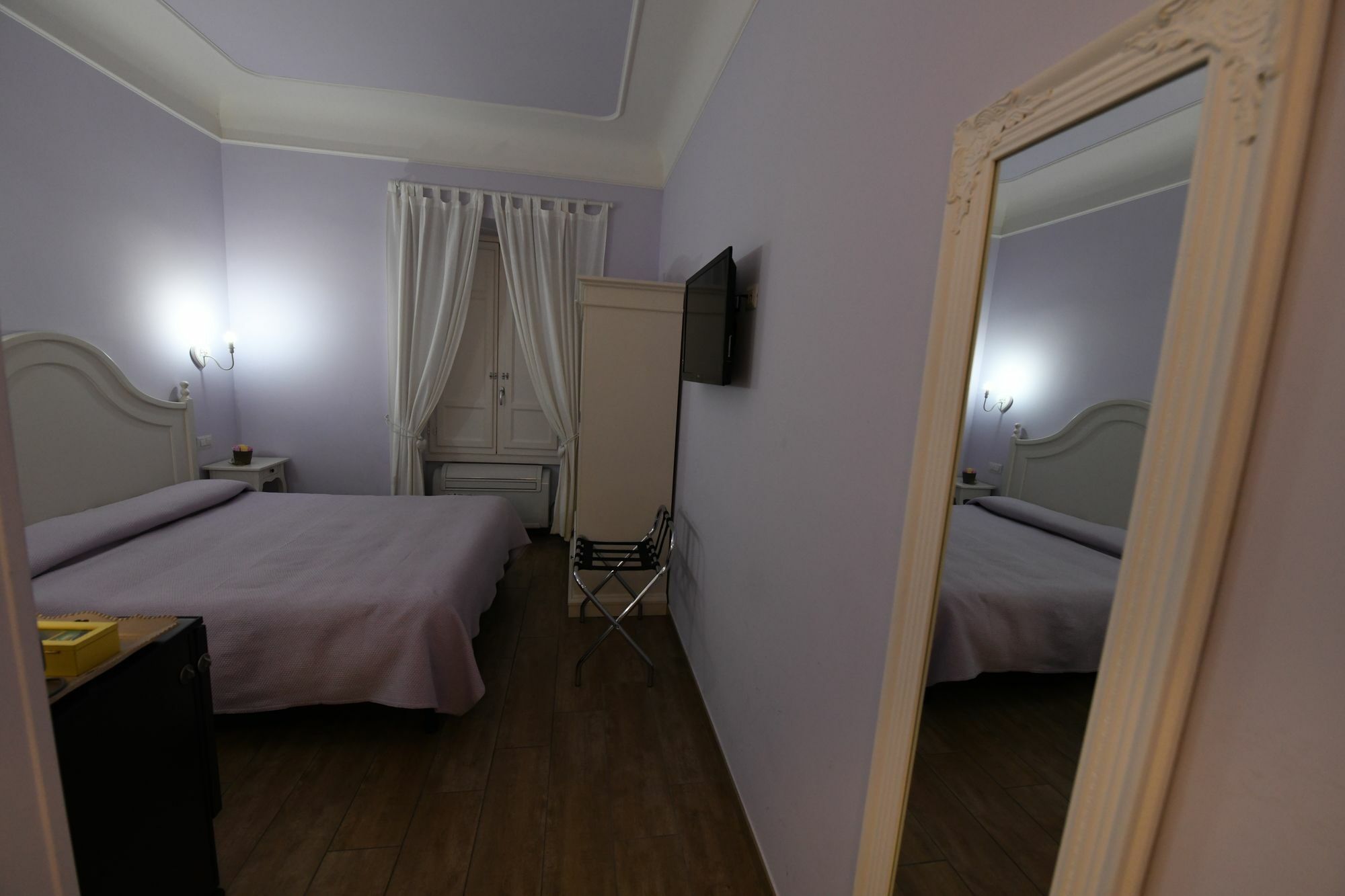 Qt Suites Roma Esterno foto