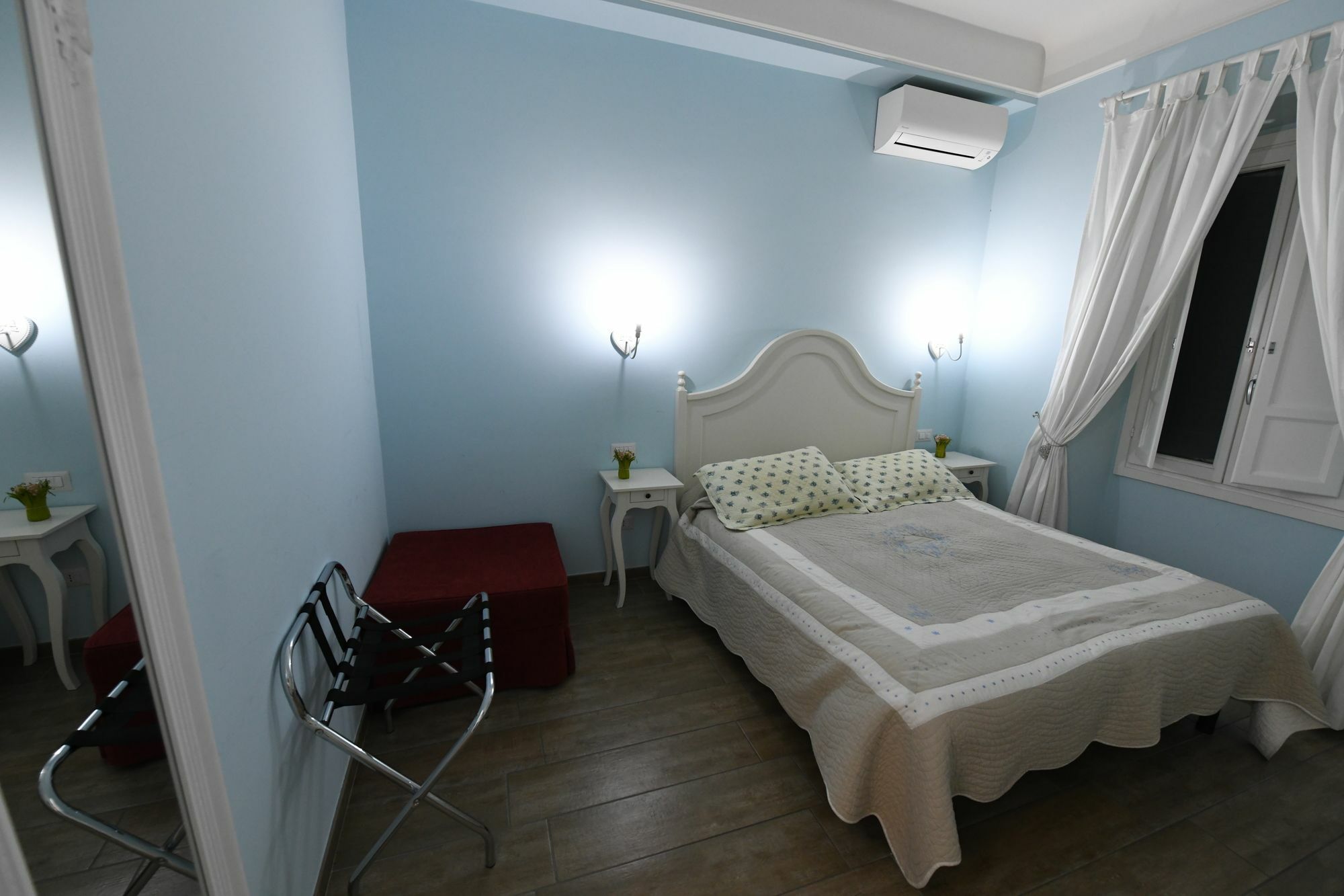 Qt Suites Roma Esterno foto